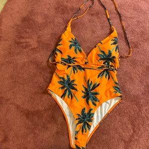One piece swim suit